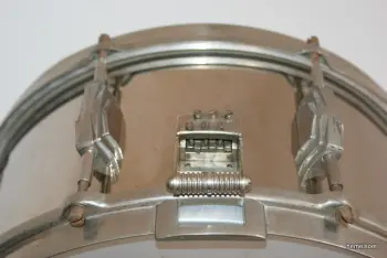 Unique Vintage Sonor Snare ?