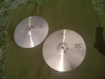 Near MINT Paiste 404 Medium HHs 14in Brown Label