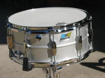 Officially is this a Supraphonic or Acrolite?