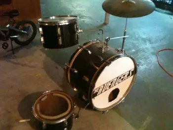 Where are all the floor toms ????