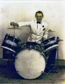 My dad behind his first kit (1940 ish)