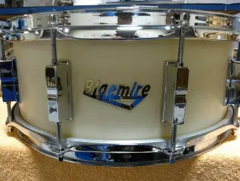 Custom Snares Thread