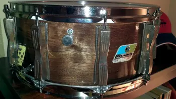 Custom Snares Thread
