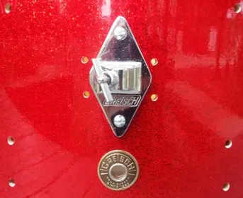 Found Orphan 3-ply 22&quot; Red Sparkle Round Badge - Now What?
