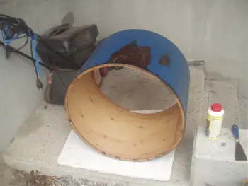 Made out of old Drumparts;-)