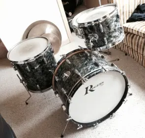 Selling for a friend. Need advice! Rogers Buddy Headliner B+B Lugs