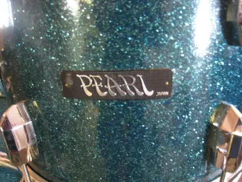 Pearl &quot;Mod Badge&quot; phenolic Presidents?  Anyone have the scoop on these?