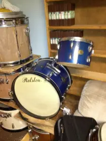 Where are all the floor toms ????