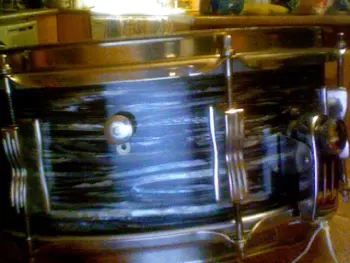 Snare ID   Ludwig?