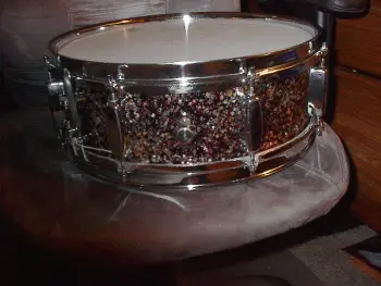 Rogers Holiday snare, Mardi Gras finish