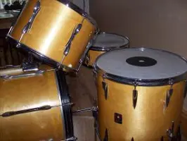 Help dating my vintage premier kit please!