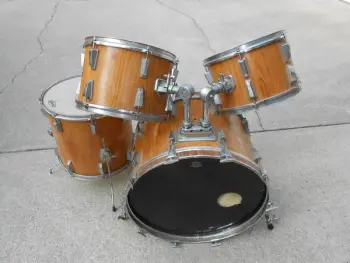 HELP! What model/brand is this drum set and is it vintage?