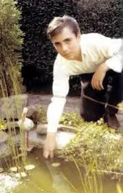 Some Very Cool Pictures Of Kieth Moon !