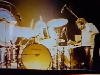 Some Very Cool Pictures Of Kieth Moon !