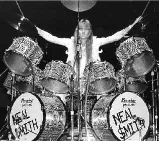 Unusual drum set up