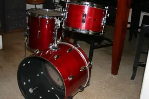 Need a little help identifying drums