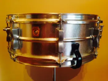 Questions for Ludwig experts regarding the Acrolite &quot;prototype&quot; snare