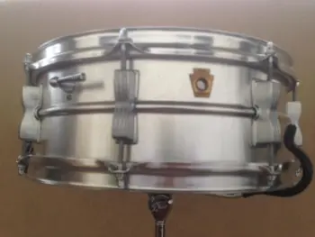 Questions for Ludwig experts regarding the Acrolite &quot;prototype&quot; snare