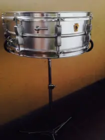 Questions for Ludwig experts regarding the Acrolite &quot;prototype&quot; snare