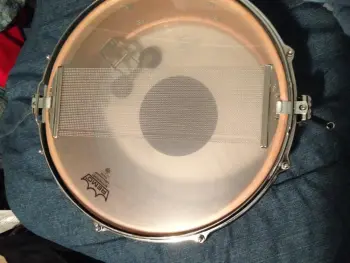 Slingerland snare wires with clamshell strainer