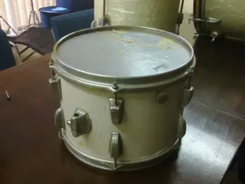 Is this a 1970's Ludwig?