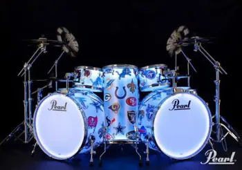 Chad Smith drum set auctioned off at half time