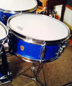 FOR SALE: Vintage Late 1960s Ludwig Classic in Blue Sparkle Set