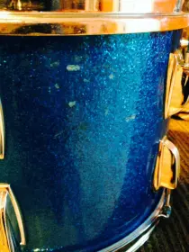 FOR SALE: Vintage Late 1960s Ludwig Classic in Blue Sparkle Set