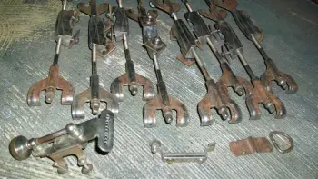 Gretsch Broadkaster lugs and hardware