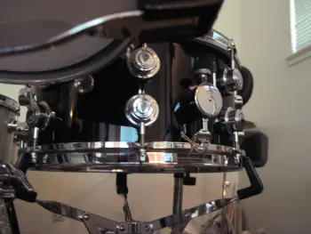 Custom Snares Thread