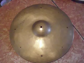 For Sale: Vintage Vibra Zanchi Cymbals