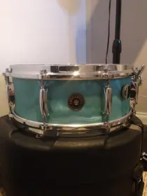 Gretsch 60's Round Badge 20&quot;, 12&quot;, 14&quot; Snare. Aqua Satin Flame.