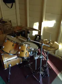 my frist slingerland kit i'm hooked