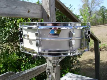 For Sale: Ludwig B/O Pointed Badge Snare