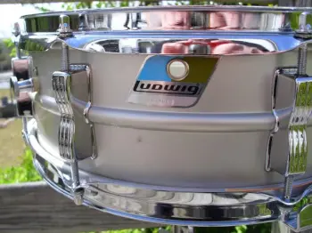 For Sale: Ludwig B/O Pointed Badge Snare