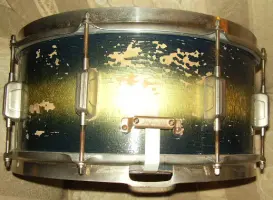 Help Identifying WFL Snare?