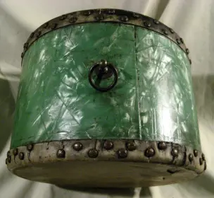 Leedy tacked resonant heads