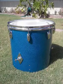 gretsch tack badge blue glitter floor tom for a red vista floor
