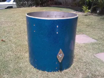 gretsch tack badge blue glitter floor tom for a red vista floor
