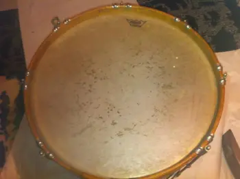 How old is this WFL Ludwig Marching drum? Value?