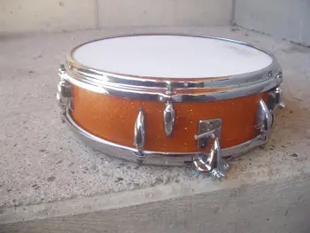 TROWA Snaredrum with Paralellifter