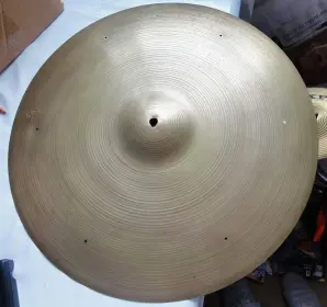 ZILDJIAN 20&quot; 1877gr