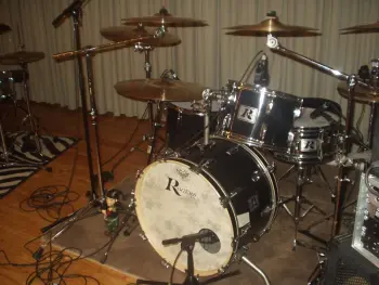 Rogers Big R at a Gig:-)