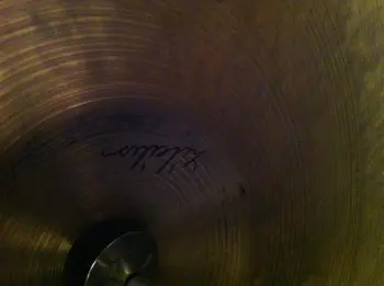 help identify this cymbal?!