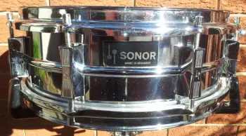 Sonor plastic snare lugs