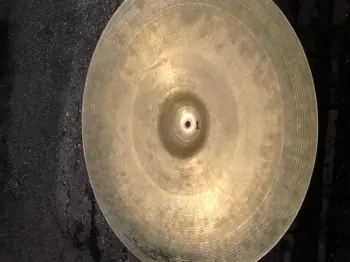 Gonna sell a big bada$$ 50s small stamp Zildjian ride cymbal..