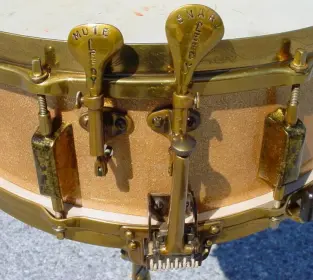 1929-32 LEEDY 5 x 14 GOLD SPARKLE/NOBBY GOLD BROADWAY DUAL (1st GENERATION)