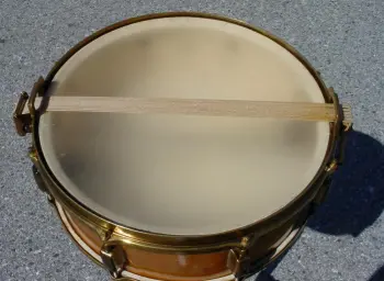 1929-32 LEEDY 5 x 14 GOLD SPARKLE/NOBBY GOLD BROADWAY DUAL (1st GENERATION)