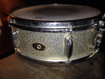 Need Help Identifying Slingerland Silver Sparkle Snare