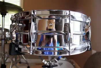 Red Onyx Rogers for Gold sparkle Ludwig